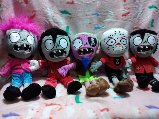 Zombies-Peluches-1