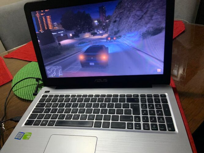 Vendo Cambio Laptop ASUS Gamer